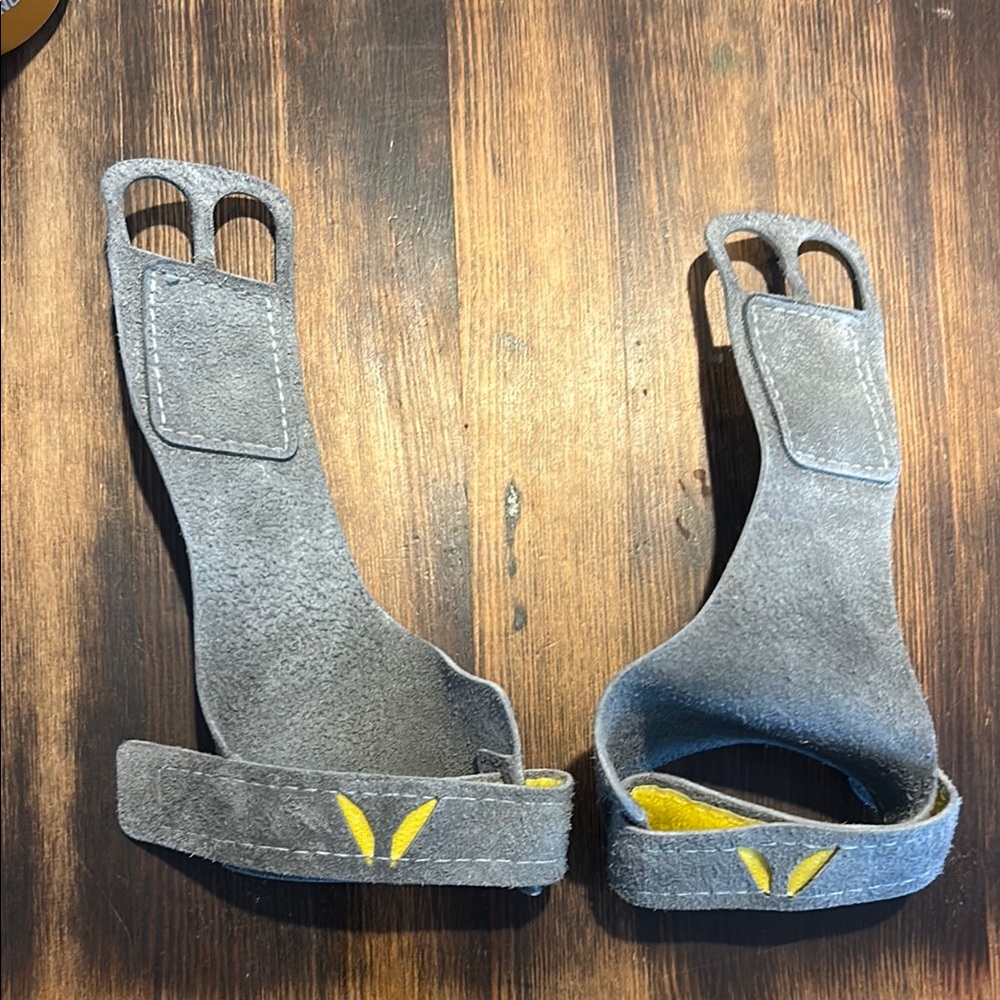 Victory 2 finger Gymnastics Grips - Medium